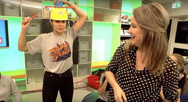 Holly-Brood-Amy-Bosma-Emma-TV-www.presentatriceboeken.com_-e1542145610611