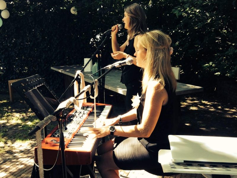 www.zangeresboeken.com www.amymonroeproductions.com Zangeres huren amy monroe singer ibiza hire singer event wedding bruiloft zangeres en pianist